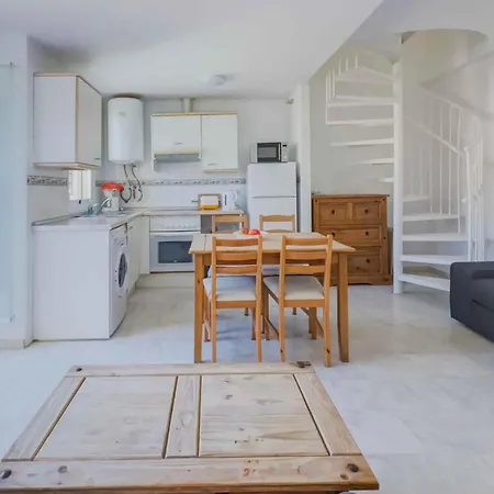 Apartmán 3 Bed Sleeps 5 - 2 Pools - Smart Tv *